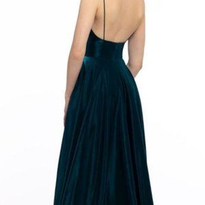 Camille La Vie Shimmer Slip Ballgown Size 8 NWT